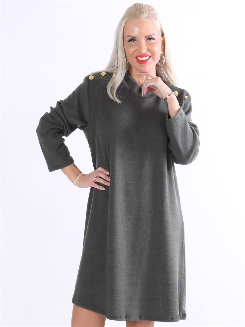 Sahra - Klänning i mjukt tyg med guldknappar